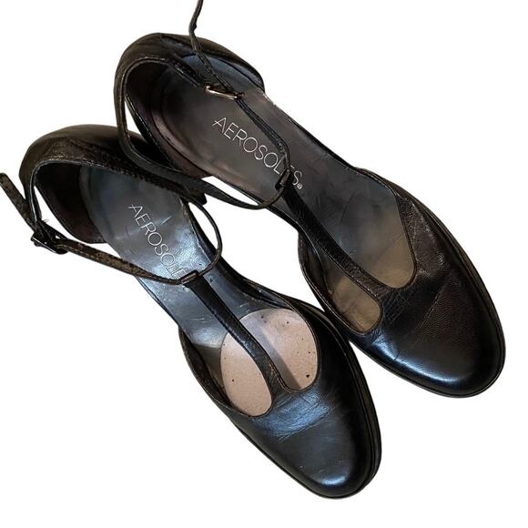 Aerosols Size 5 Black Heels 2 1/inches Sole and Heel Very Pristine - Picture 2 of 6